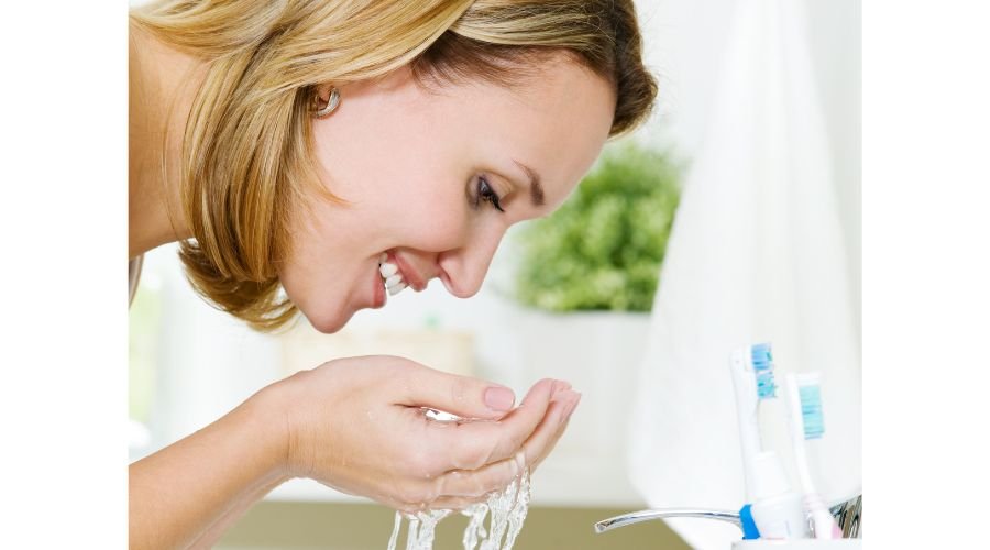 How to Clean Your Face at Home